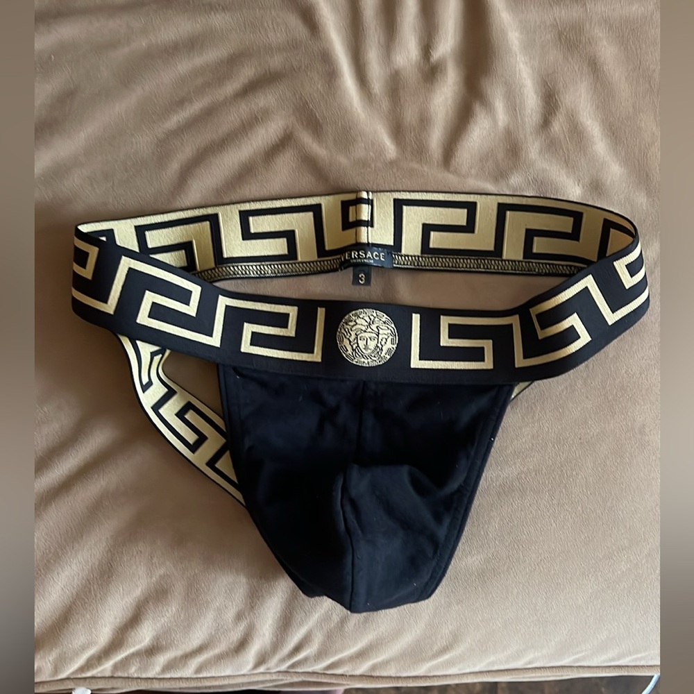 Versace Men jockstrap Black & Gold men size 3 which is a small brand new